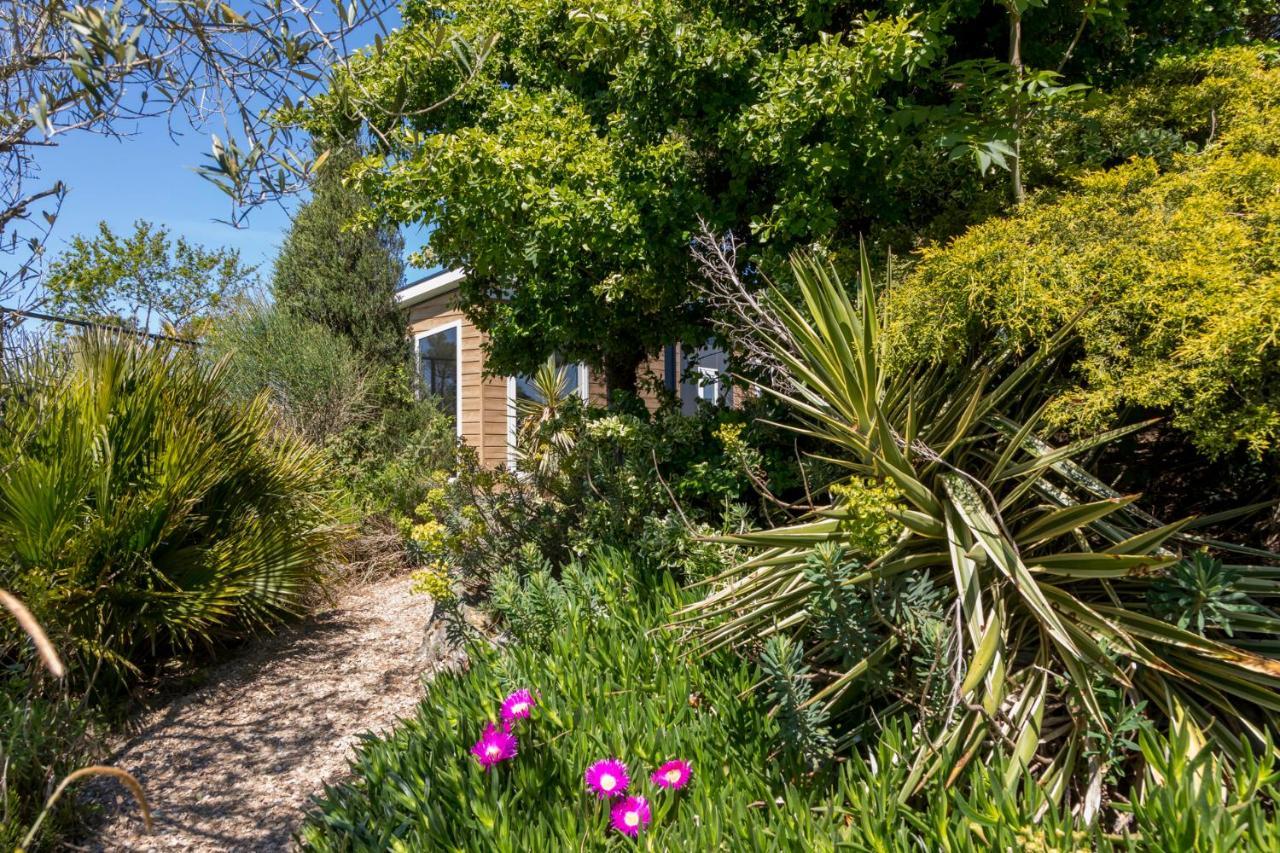 Welcome In - Chalet Vakantiepark Fort Den Haak - Huisdier Toegestaan Vrouwenpolder Exterior foto